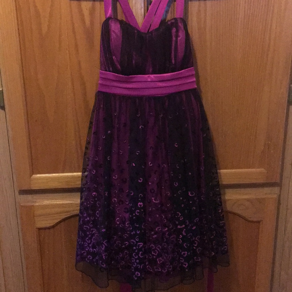 Semi formal pink/black small dress